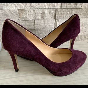 Suede pumps